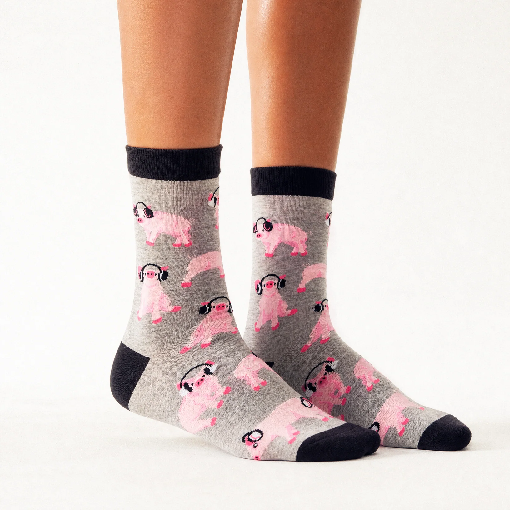 Pig Socks - Pigs in Headphones - Image 9